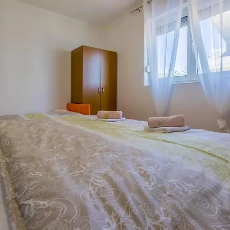 Ferienwohnung Fur 4 Personen Ca 36 M In Selce Bei Crikvenica, Kvarner Bucht Und Umgebung Апартаменты *